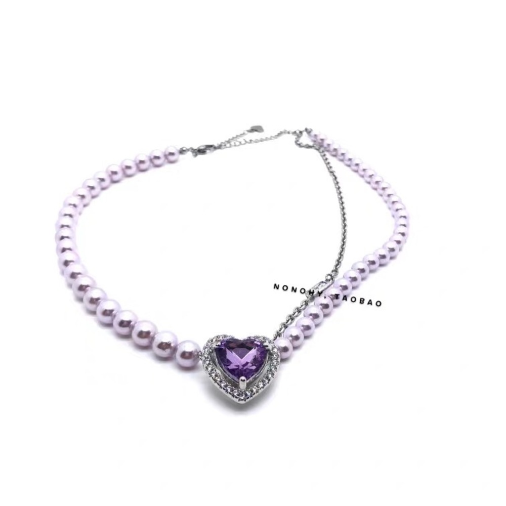 Purple shellfish eccentric zircon necklace